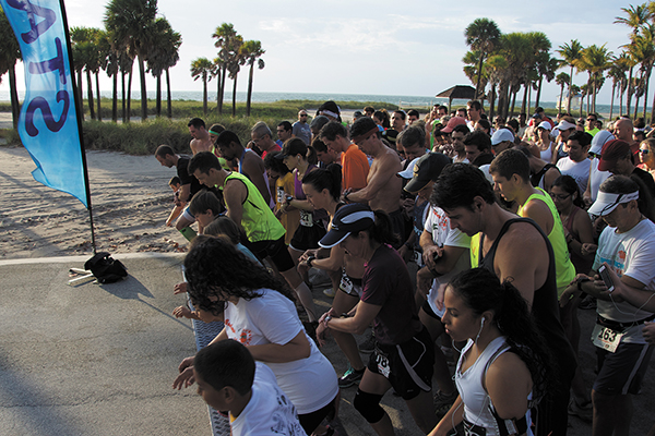 Saturday morning the Golden Key International Honor Society hosted the Golden Key gets SunSmart 5k Run/Walk at Crandon Park South. All participants were able to receive a free skin cancer screening. Luisa Andonie // Contributing Photographer