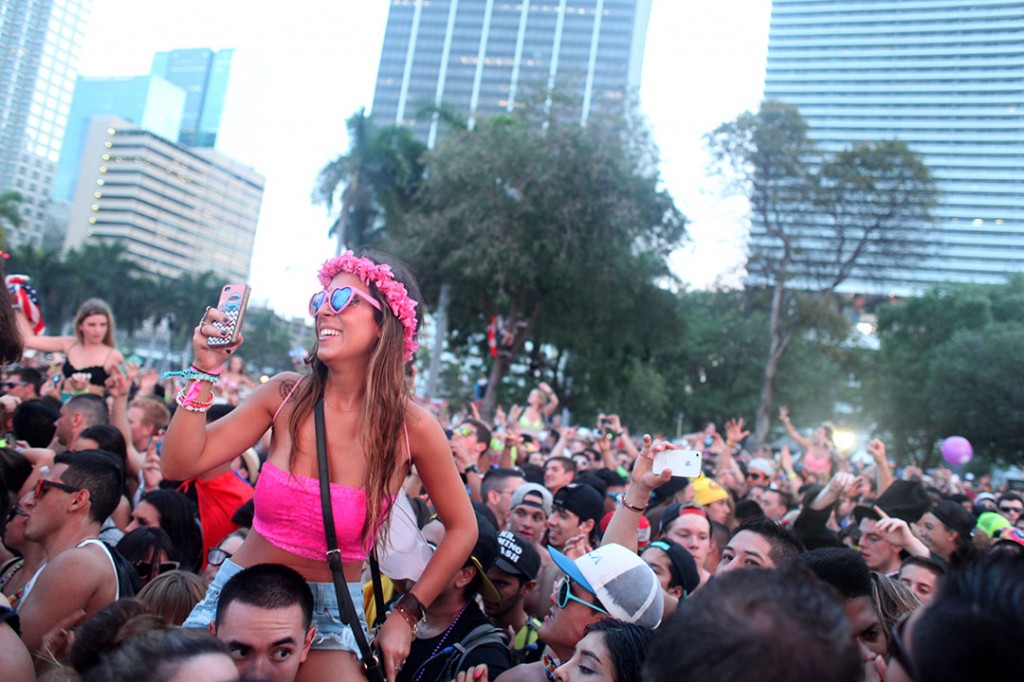 Ultra fans dance at the Main Stage on Friday afternoon.