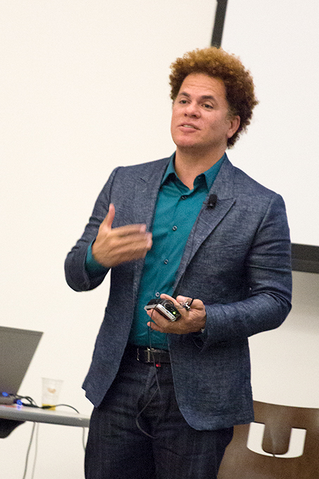 Artist Romero Britto spoke to international students from the Intensive English Program on Friday morning in the SAC. He spoke about the meaning of art. Yinghui Sun // Staff Photographer