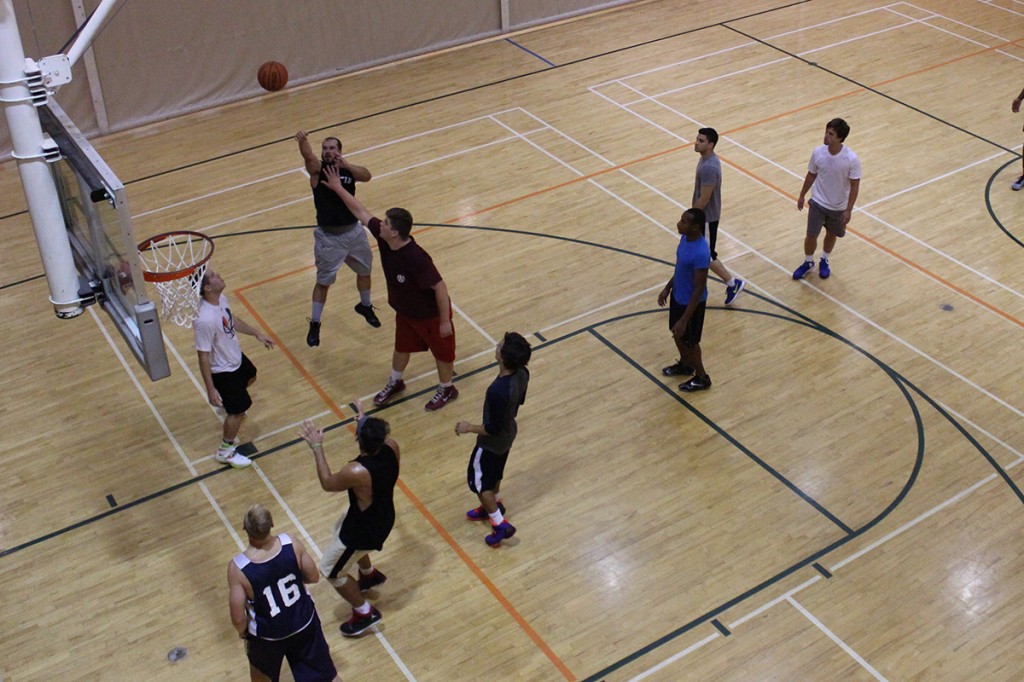 The club basketball team gathered at the Wellness Center on Wednesday evening to practice for their upcoming competitions. The team is aiming to compete nationally.