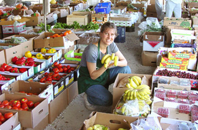 The Coconut Grover Farmer's Market sells a variety of organic fresh fruits, vegetables, and vegan foods on Saturdays. Photo Courtesy Glaser Organic Farms