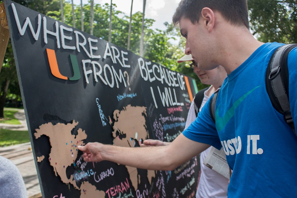 Students mark down where they are from and what their futures aspirations are at Philanthropy Awareness Day. The event is hosted to appreciate and thank alumni donors for all their contributions to make the U a brighter place. Shreya Chidarala // Assistant Photo Editor