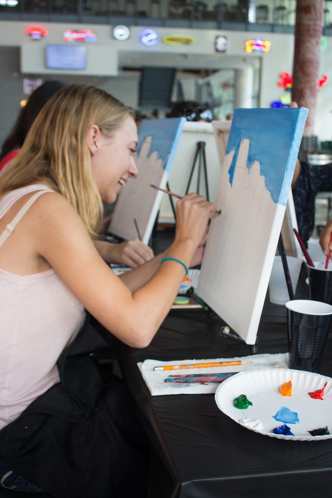 Painting and Pitchers at the Rathskeller. Shreya Chidarala // Staff Photographer