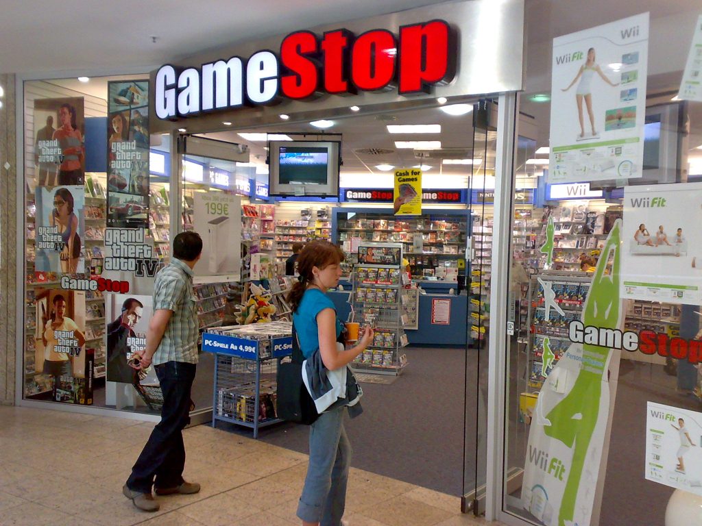GameStop faced a tough year in 2020 with 462 of its brick-and-mortar stores closing as of Dec. 8.