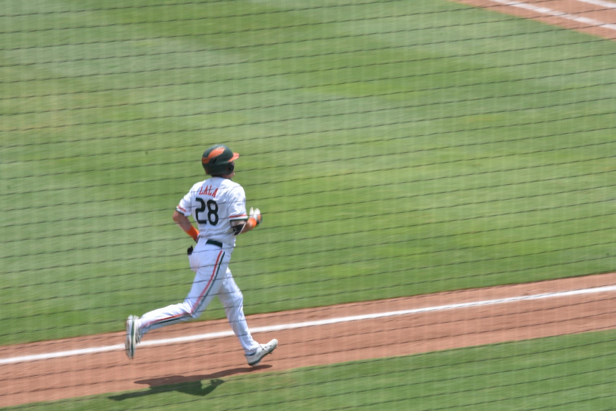 Jenkins hits walk-off, Canes win Sunday to sweep Clemson - Vimarsana News