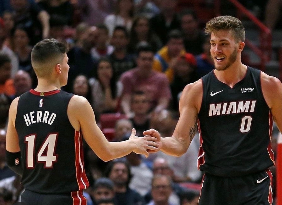 After using anti-Semitic slur, NBA's Meyers Leonard seeks forgiveness at UM Hillel - Vimarsana News