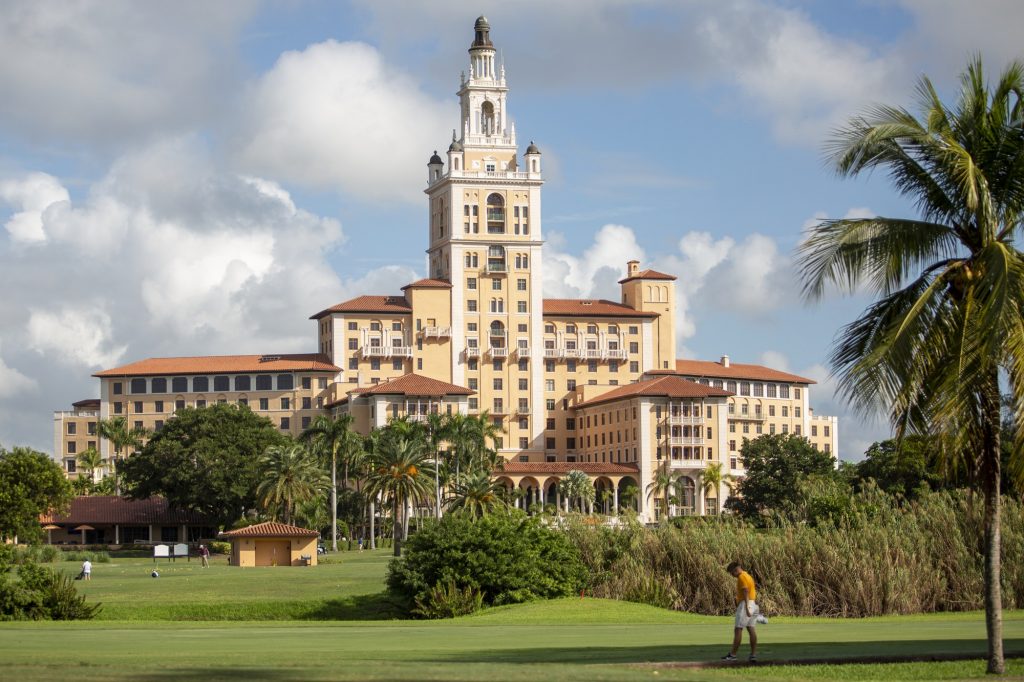 Miami’s Hurricane Invitational was held at the Biltmore Hotel on Monday, Oct. 31 and Tuesday, Nov. 1. 12 teams attended and the tournament with Miami finishing in second place.